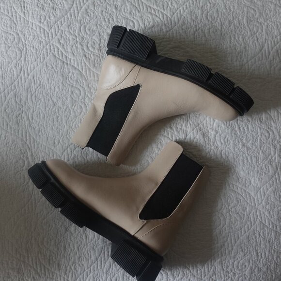 Zara Lug Sole Low Heel Leather Ankle Boots - Picture 2 of 16